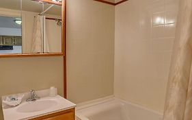 Inn Of The Lost Coast